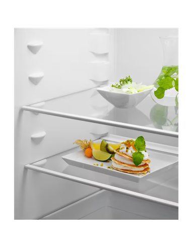 Холодильник Electrolux LND5FE18S, Белый