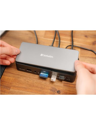 Док-станция Verbatim USB-C Pro CDS-15S со слотом M.2 NVMe, 15 портов