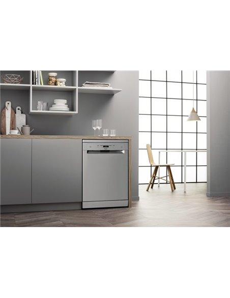 Посудомоечная машина Hotpoint-Ariston HFC 3C41 CW X, Серебристый