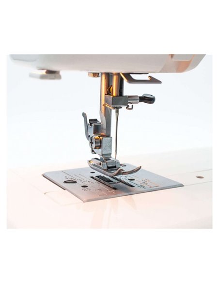 Швейная машина JANOME 2525, Белый