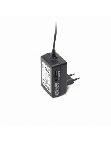 AC-DC adapter Gembird EG-MC-009, 24 W, Universal AC powered DC adapter with manual voltage selection, 7 DC power connectors