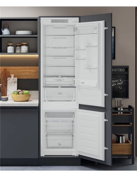 Холодильник Hotpoint-Ariston HAC20 T321, Белый